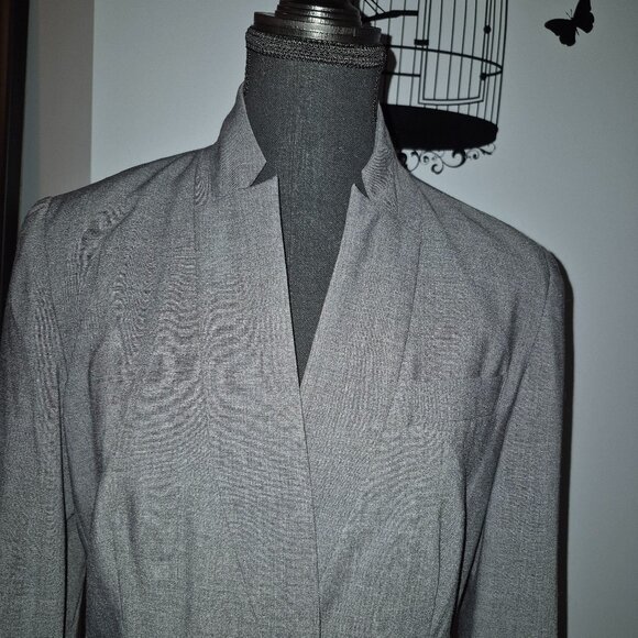 Separate Ways Grey Blazer (8) - Picture 2 of 8